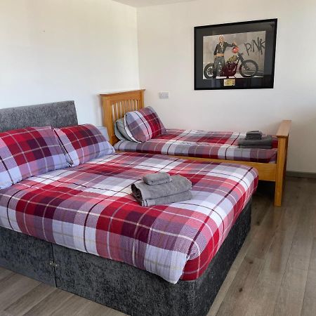 Rooms In Інвернесс Екстер'єр фото