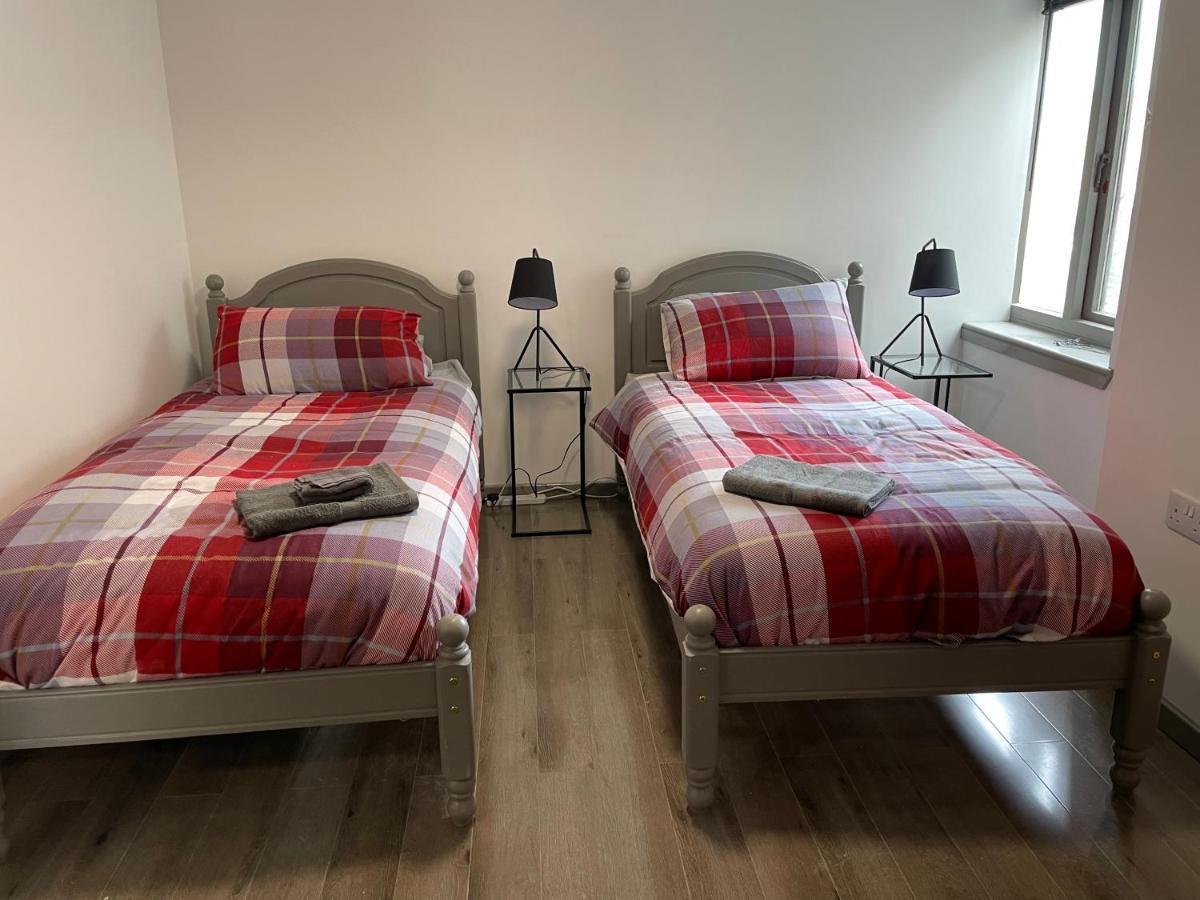 Rooms In Інвернесс Екстер'єр фото