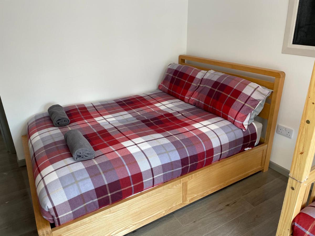 Rooms In Інвернесс Екстер'єр фото