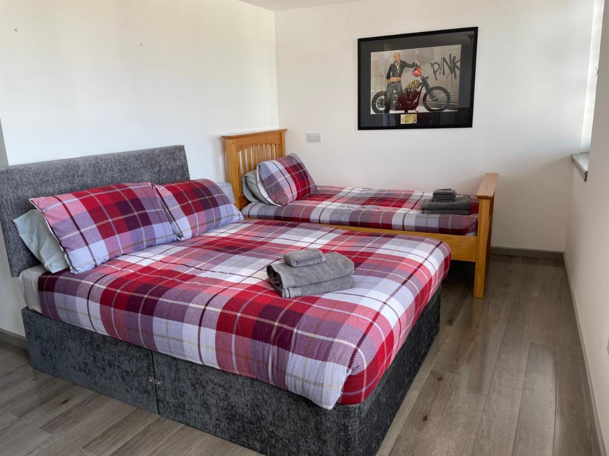 Rooms In Інвернесс Екстер'єр фото