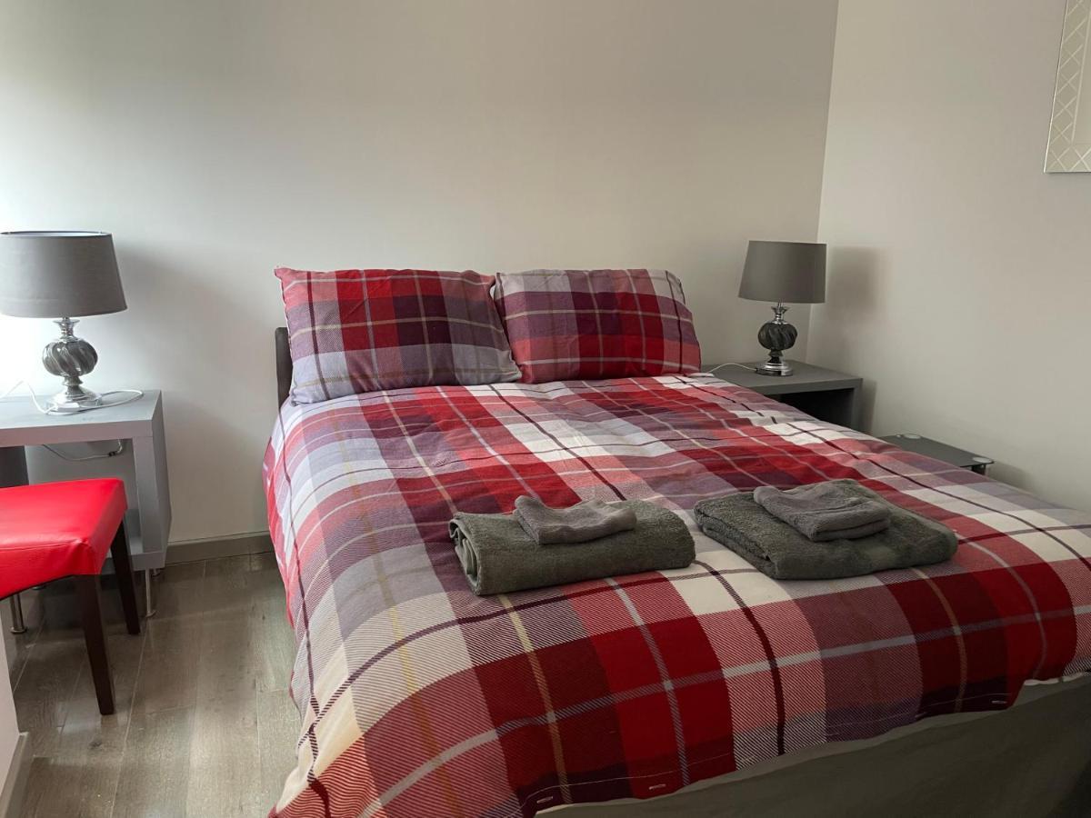 Rooms In Інвернесс Екстер'єр фото